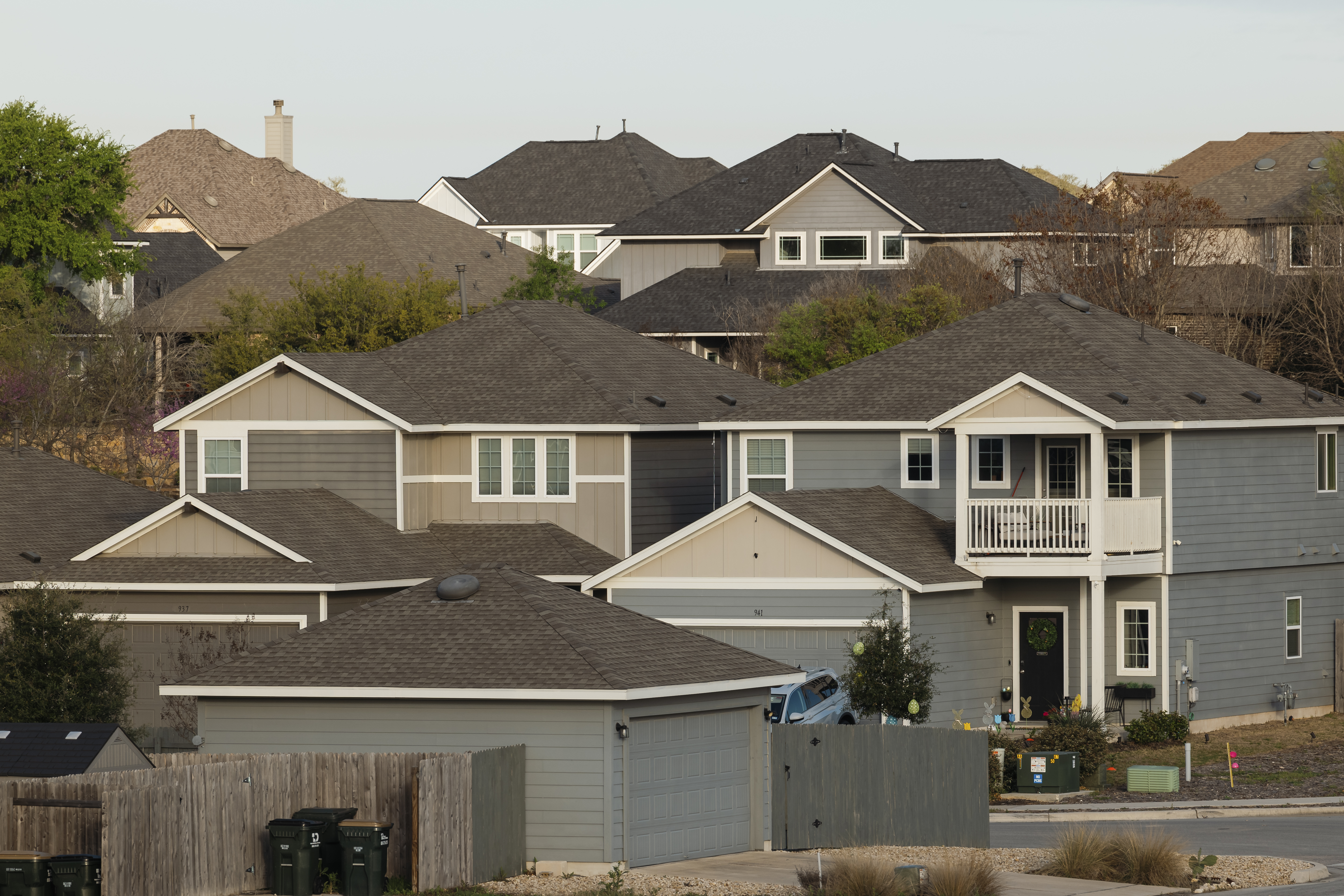 Positive news on inflation pushes mortgage rates down - Vimarsana News